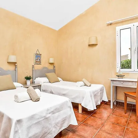Marga Villa *